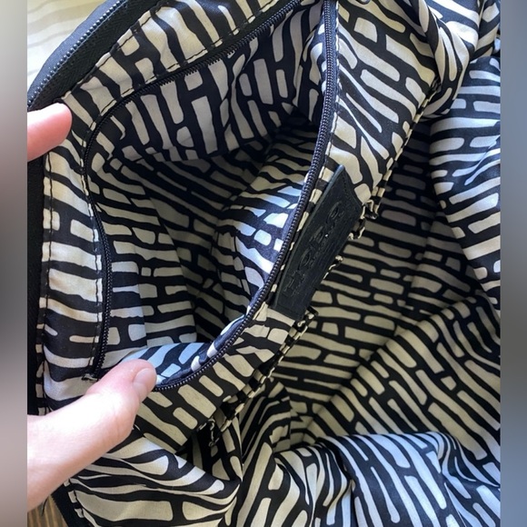 HOBO International | Black Victorian Nylon Large Hand Travel Shoulder Bag - Picture 7 of 10